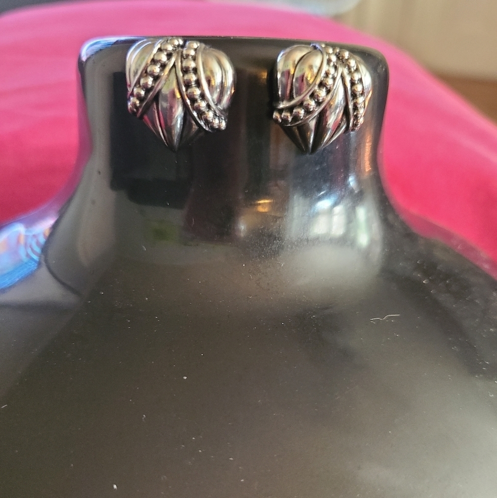 HP🔥🔥3 x 2/2/23🔥Heart shape 925 sterling silver earrings - Picture 2 of 3
